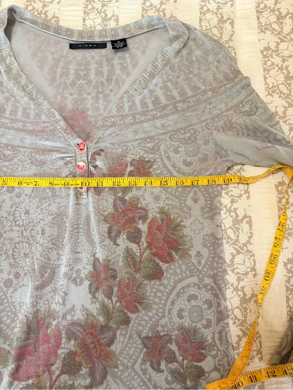 Women's Floral Henley Long-Sleeve Top - Gray with Pink Accents, size XL - Picture 4 of 5